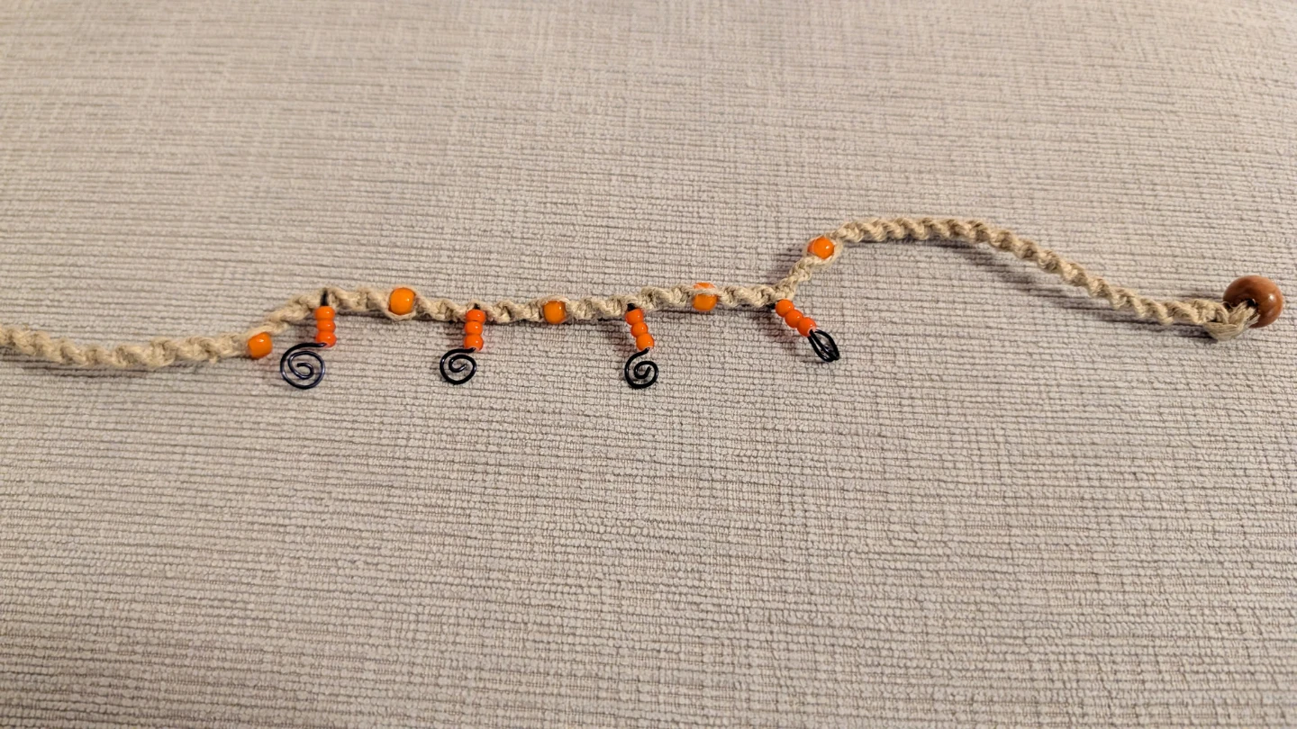 Handmade Beaded Necklace - photo 2