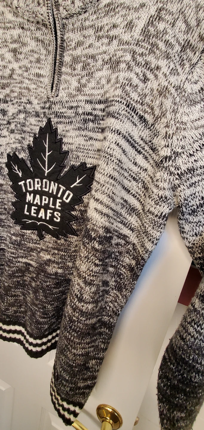 Toronto Maple Leafs NHL Sweater - photo 4