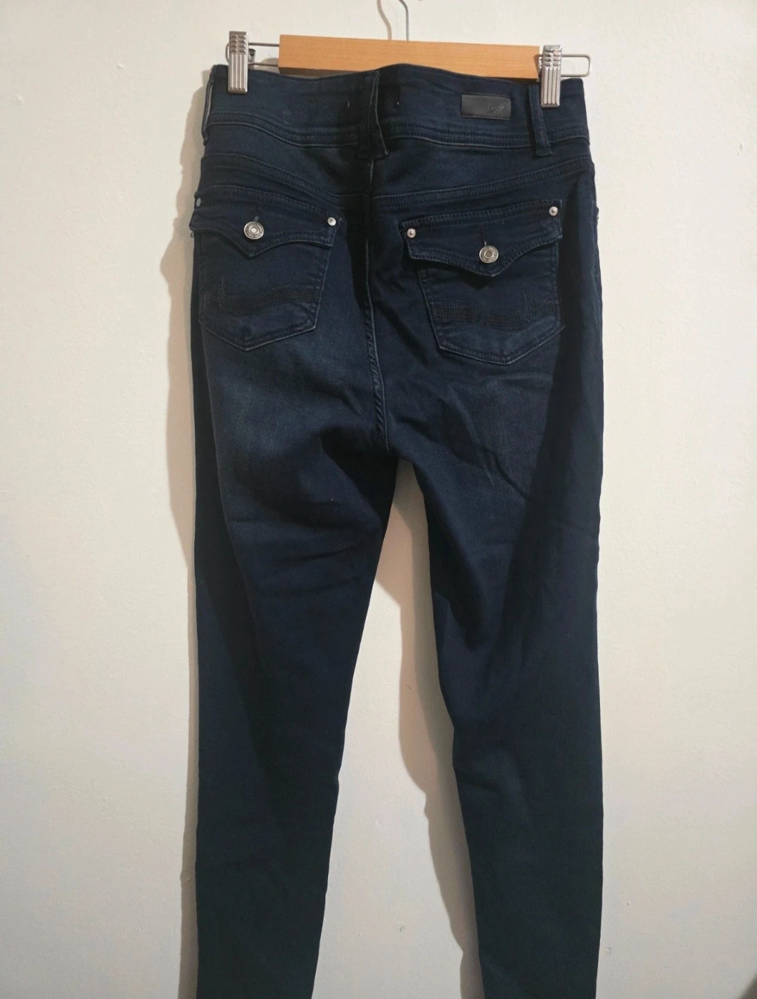 Angels Women's Curvy Fit Jeans Size 8 - photo 4