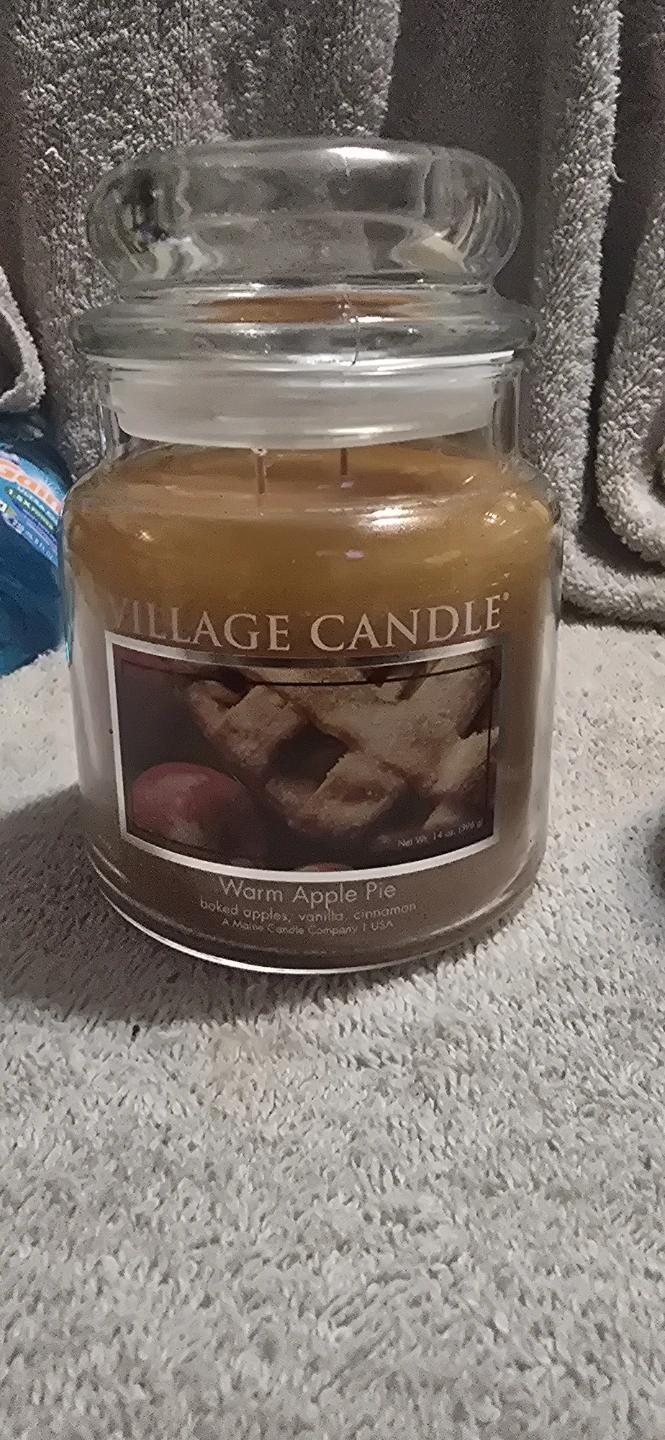 Village Candle Warm Apple Pie