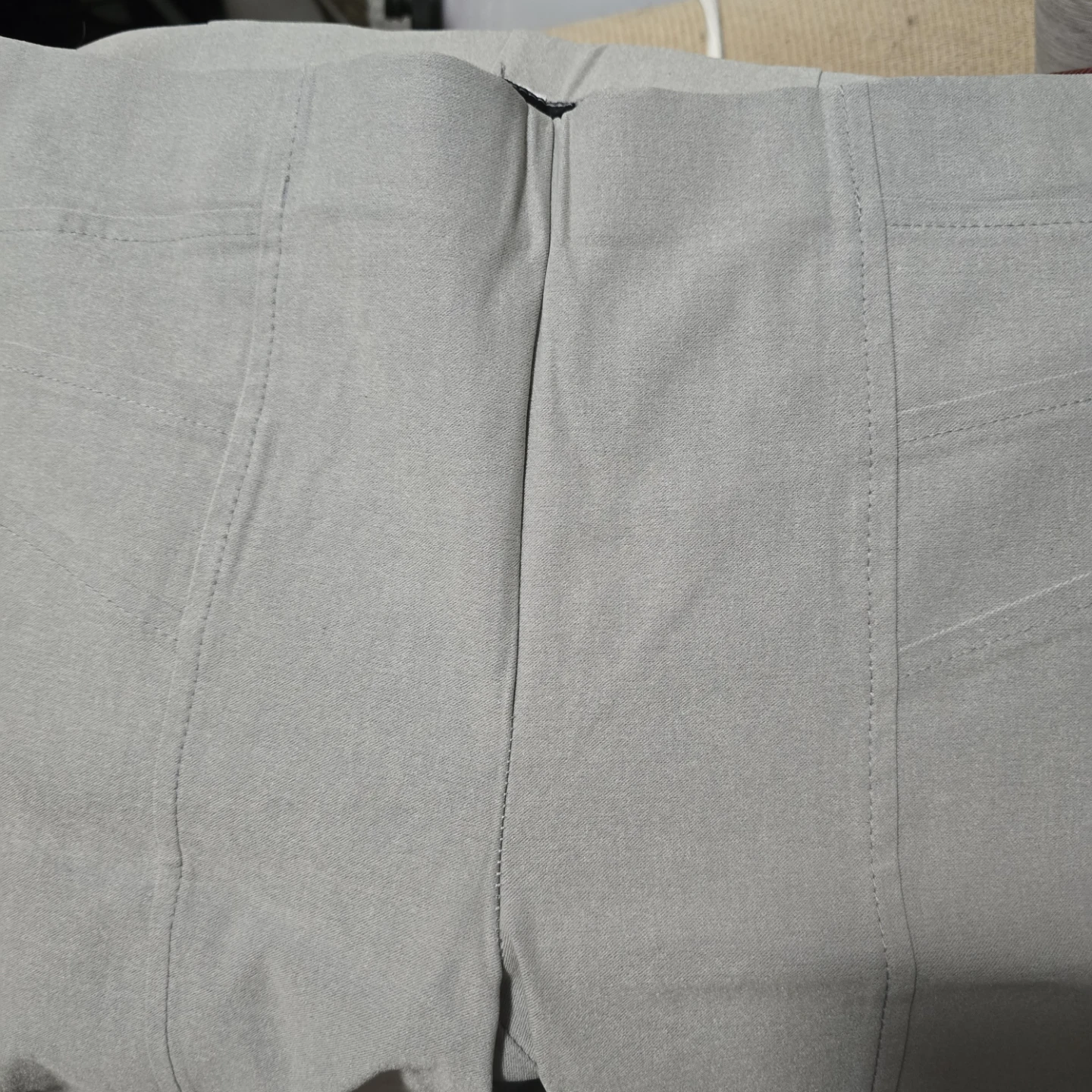 Studio Point Grey Size M Pants