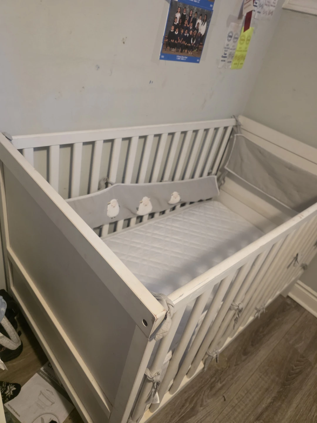 White Baby Crib with Sheep Bumper Pad - photo 2