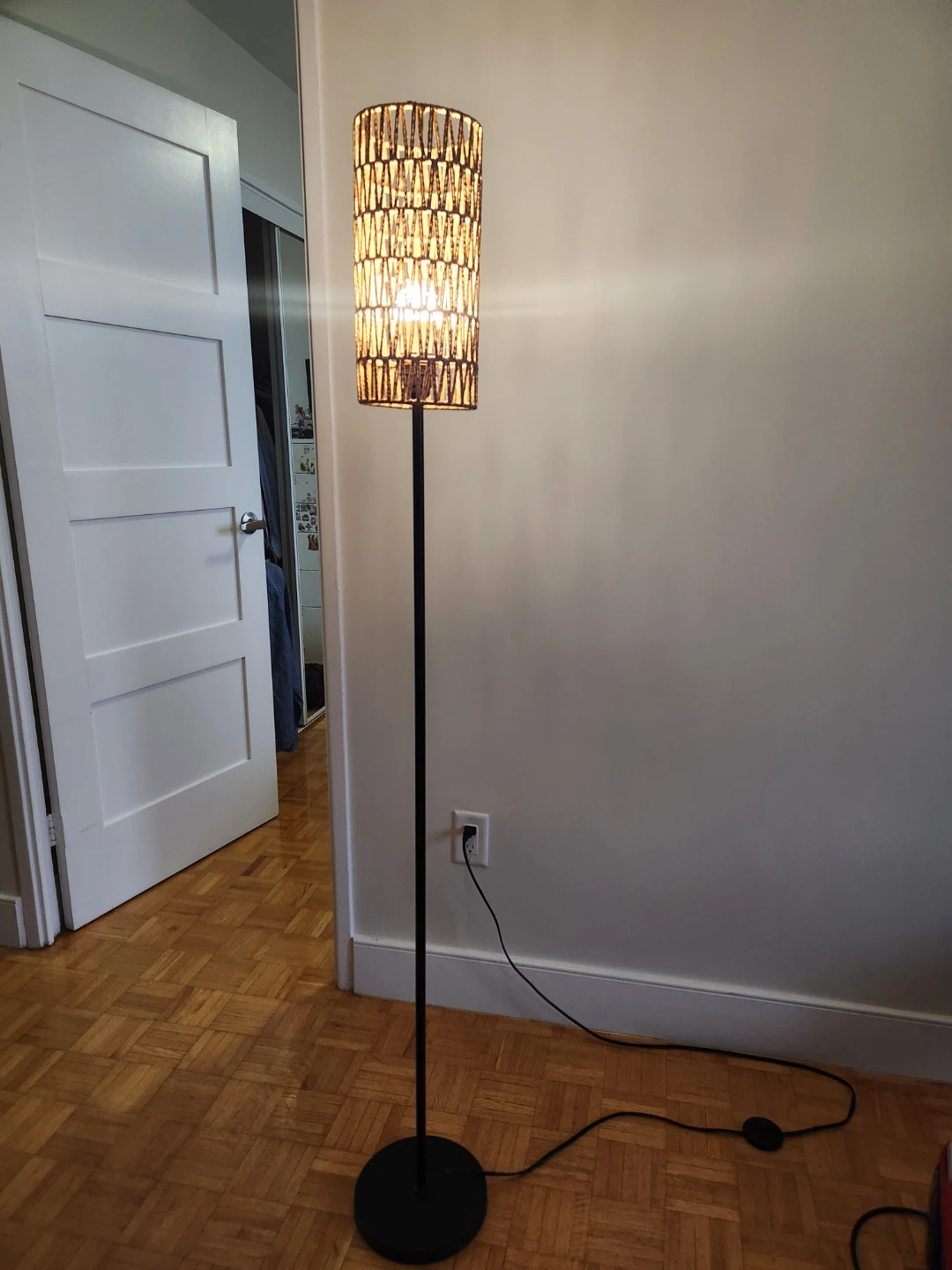 Modern Floor Lamp - Black