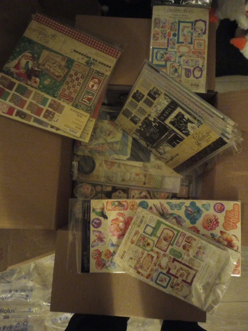 Mixed Craft Paper Lot - Graphic 45, Prima