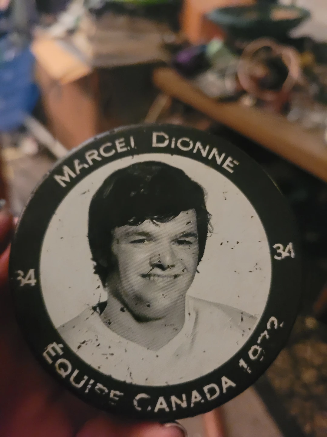 Marcel Dionne Equipe Canada 1972 Hockey Puck - photo 3