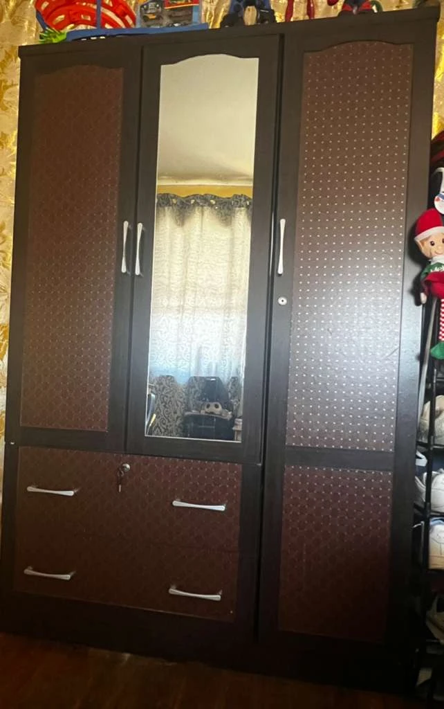 Brown Wardrobe with Mirror - photo 2