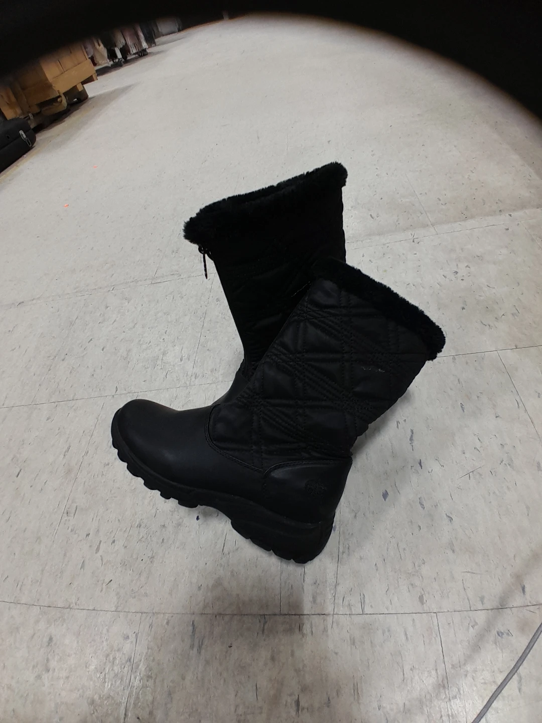 Black Quilted Fur-Lined Winter Boots Original Totes Size 8