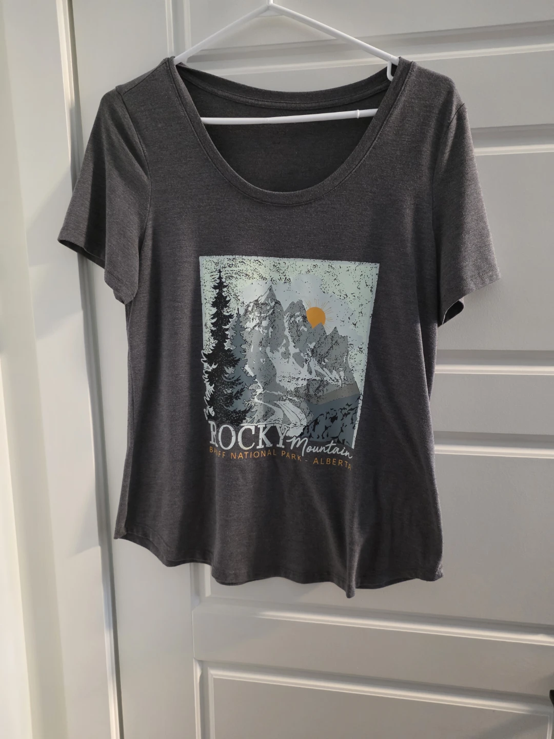 Banff, Alberta Graphic T-Shirt Medium