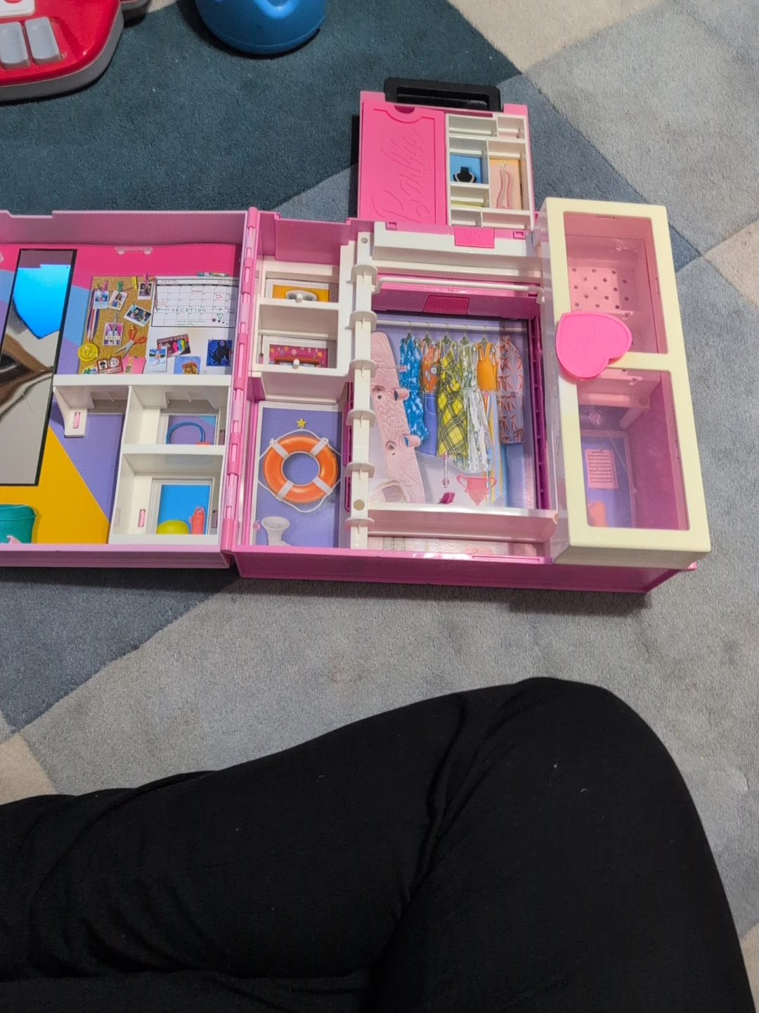 Barbie Dream Closet Playset - photo 2