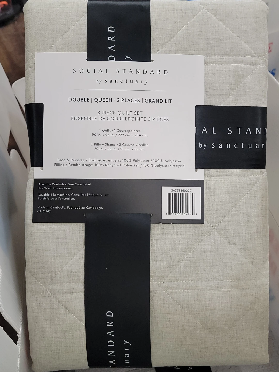 Social Standard Double/Queen 3-Piece Quilt Set brand new
