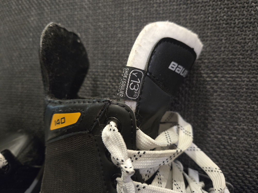 🏆 Bauer Supreme Hockey Skates - 13YR - photo 4