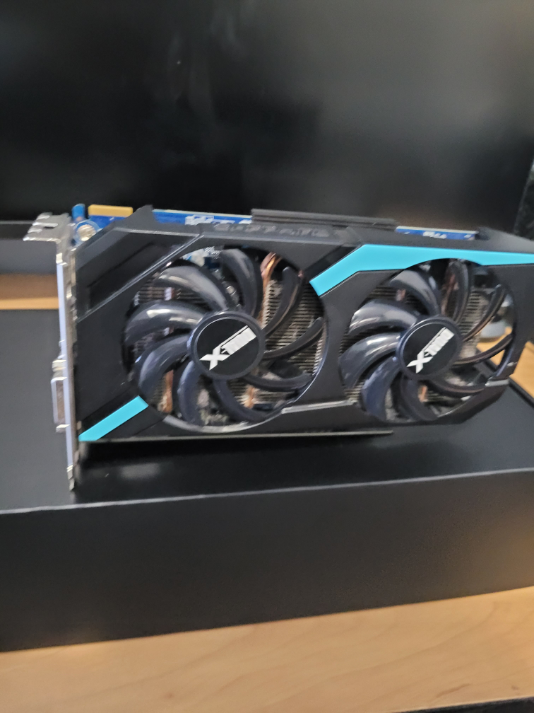 PC Components: Sapphire Radeon HD 7870 GPU, i5 3570k CPU - photo 3