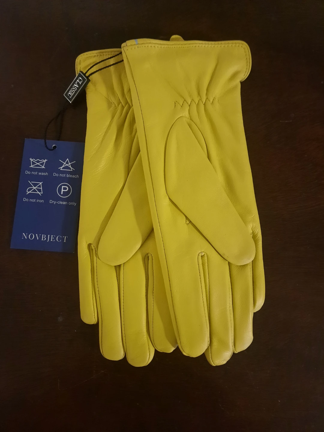 NOVBJECT Yellow Leather Gloves