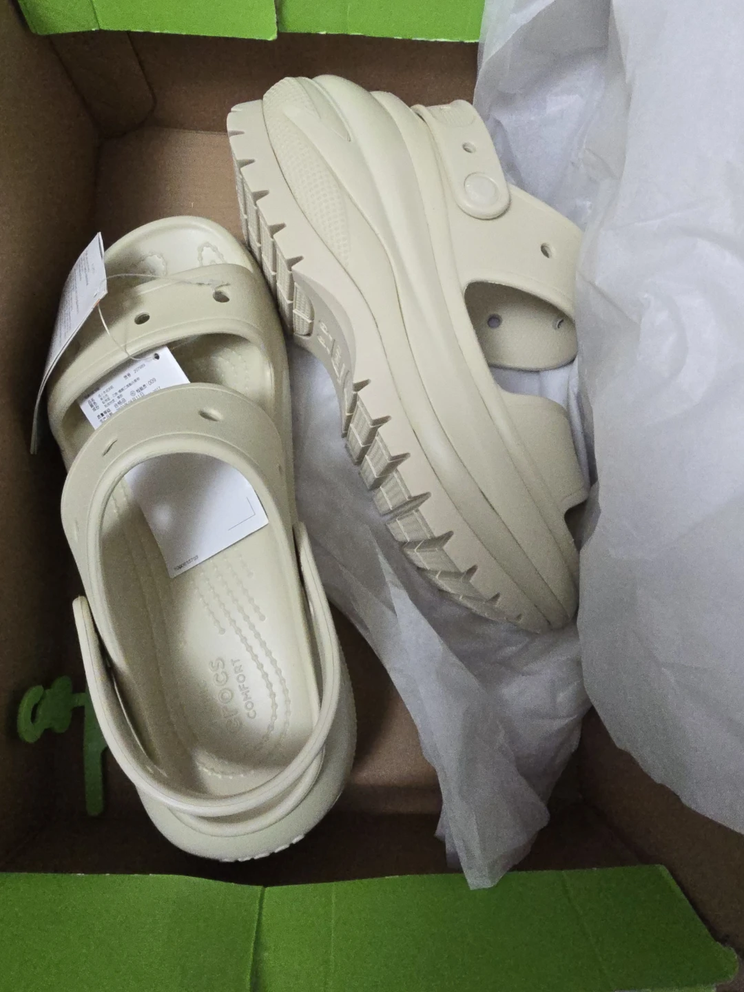 Women Crocs Size 8W - photo 3