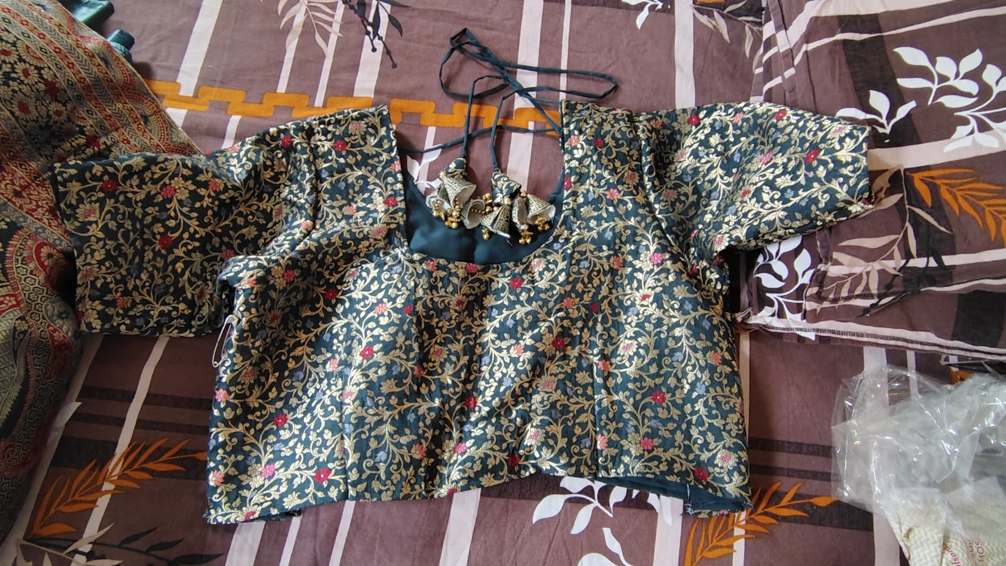 Embroidered Teal Lehenga Skirt and Blouse Set - photo 5