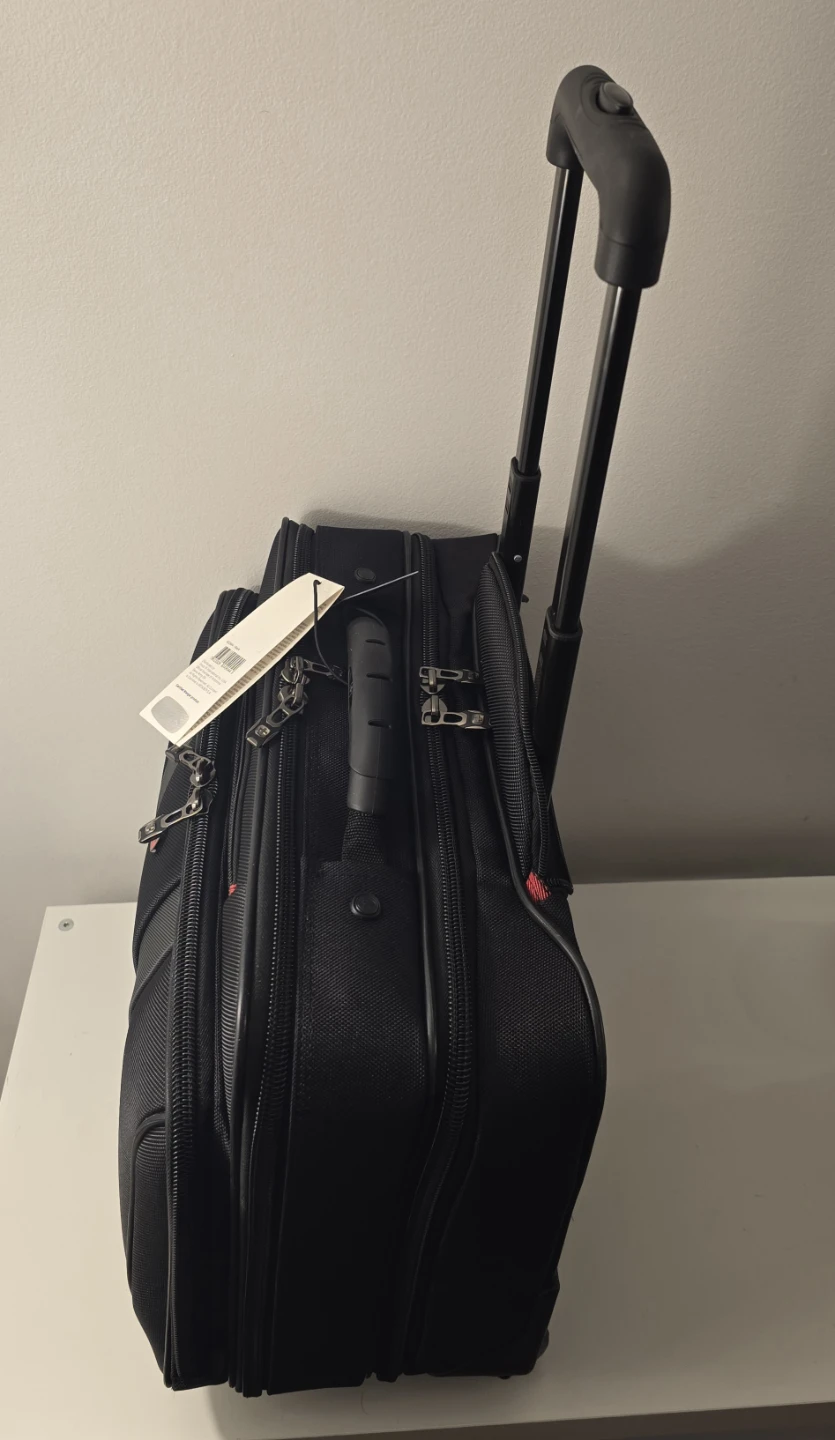 Wenger Granada Pro Wheeled Business Case - Black