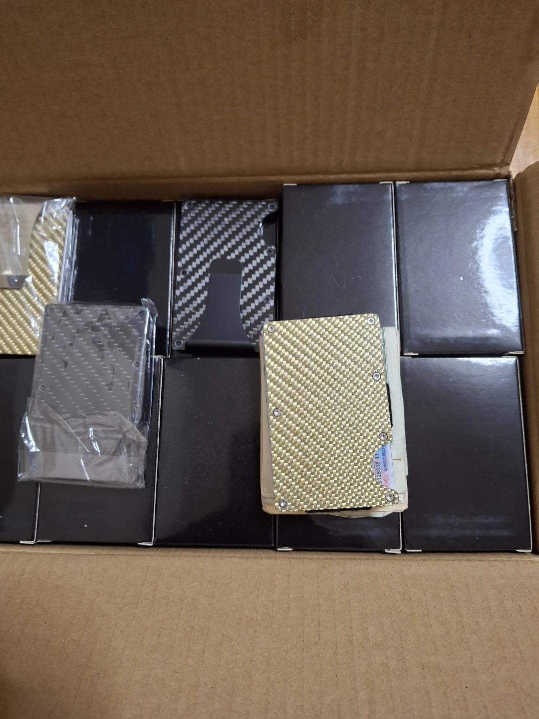 Carbon Fiber Minimalist Wallet Card Holder - photo 5