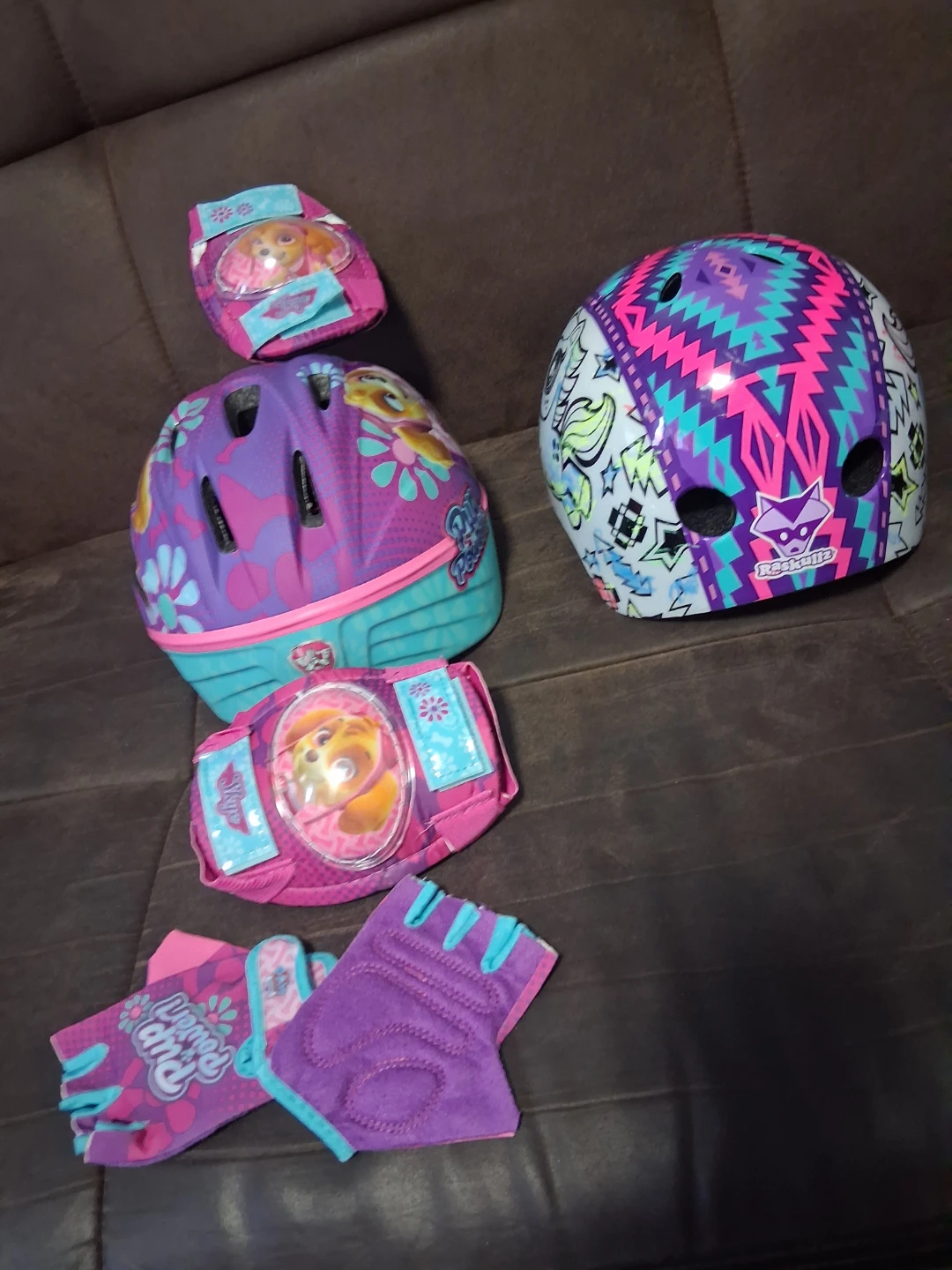 Paw Patrol Skye Kids Safety Gear Set Helmet Knee Pads Gloves - photo 2