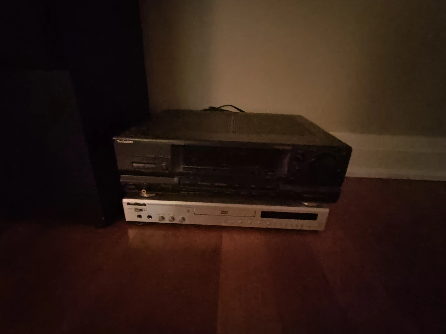 Receiver and 4 speakers.