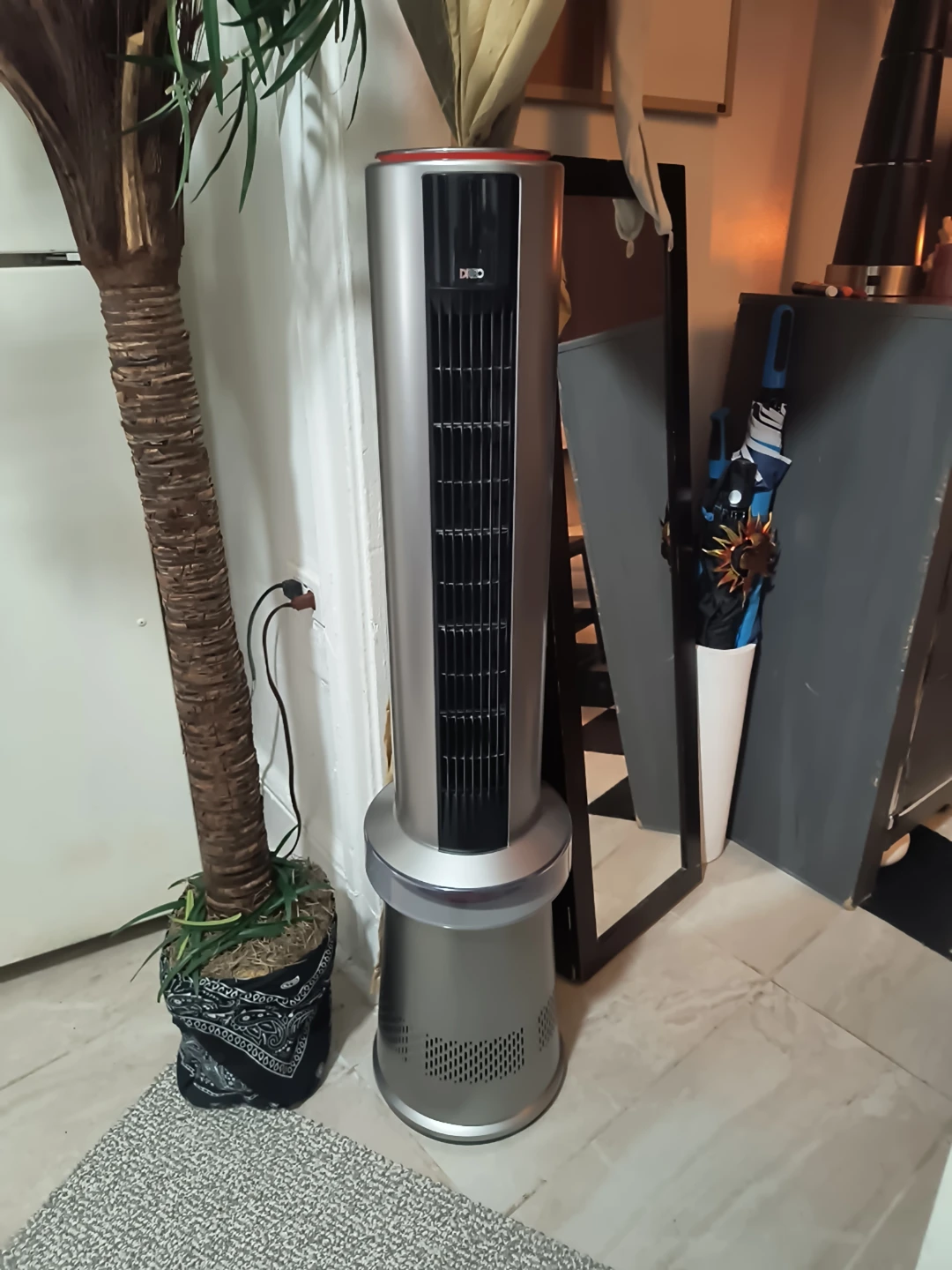 Deco Tower Fan - Silver