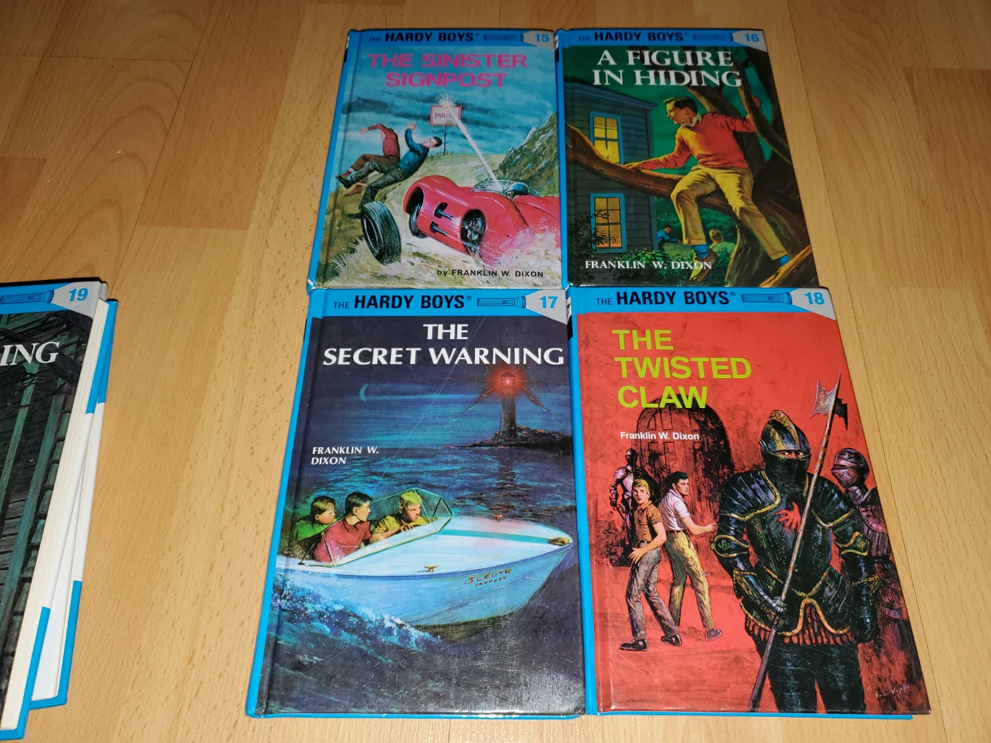 ($3 each) The Hardy Boys Book Collection - photo 3