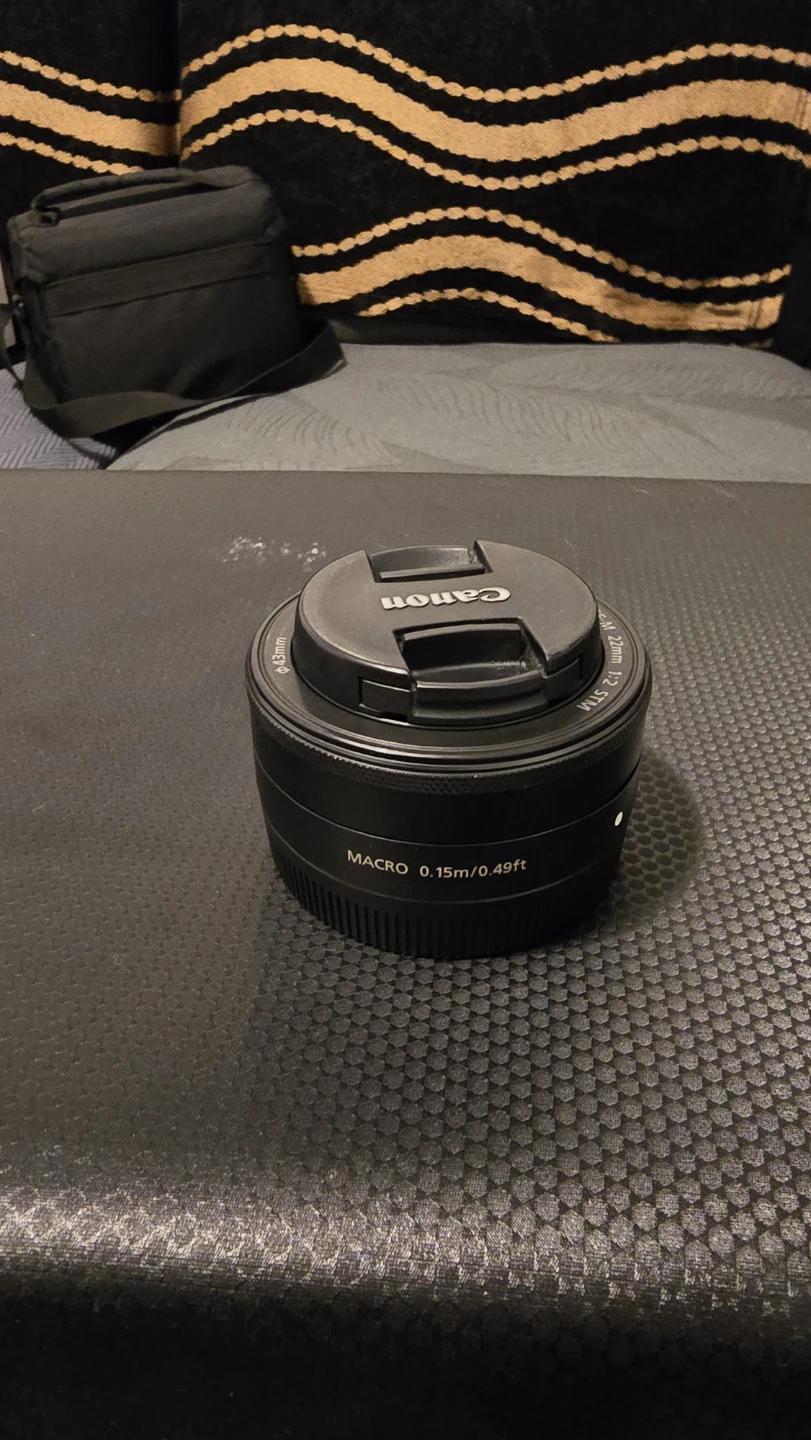 Canon EF-M 22mm f/2 STM Lens - photo 2