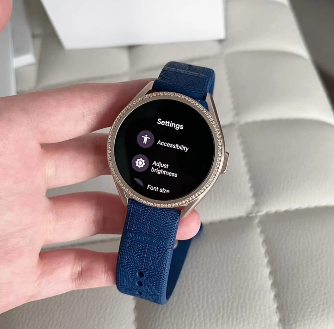 Michael Kors Smartwatch Rose Gold with Blue MK Band