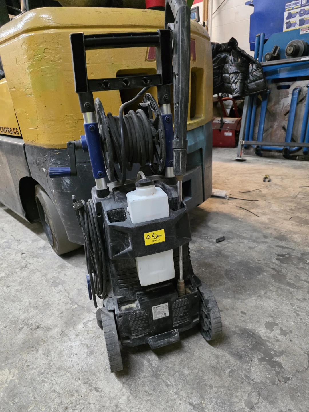 Kobalt 2000 PSI Pressure Washer - photo 3