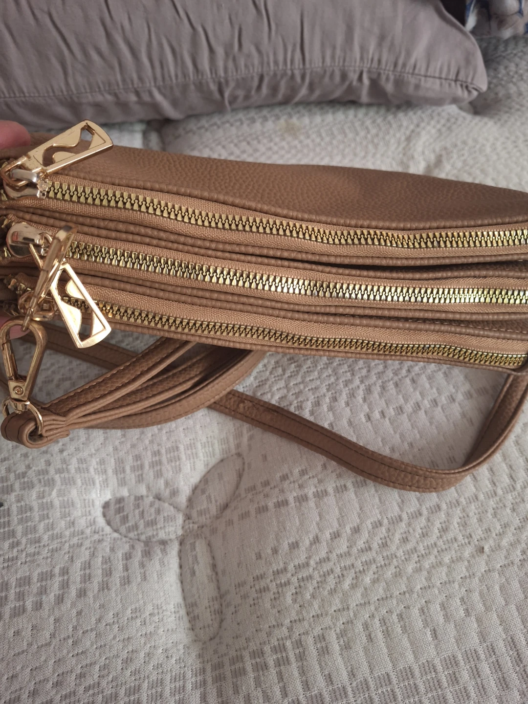 Tan Crossbody Bag 🥕 - photo 2