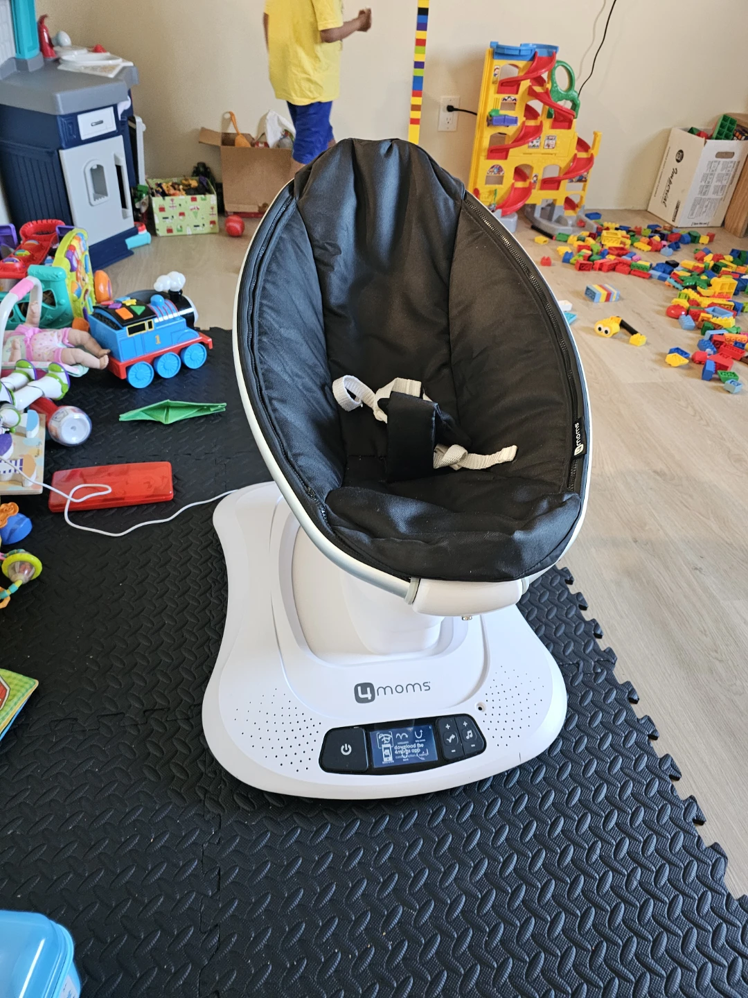 4moms MamaRoo Baby Swing - Black
