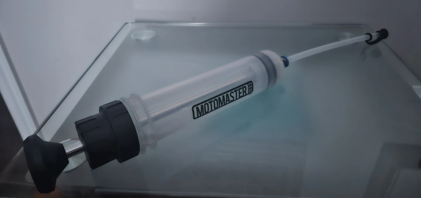 Motomaster Fluid Extractor Syringe-New
