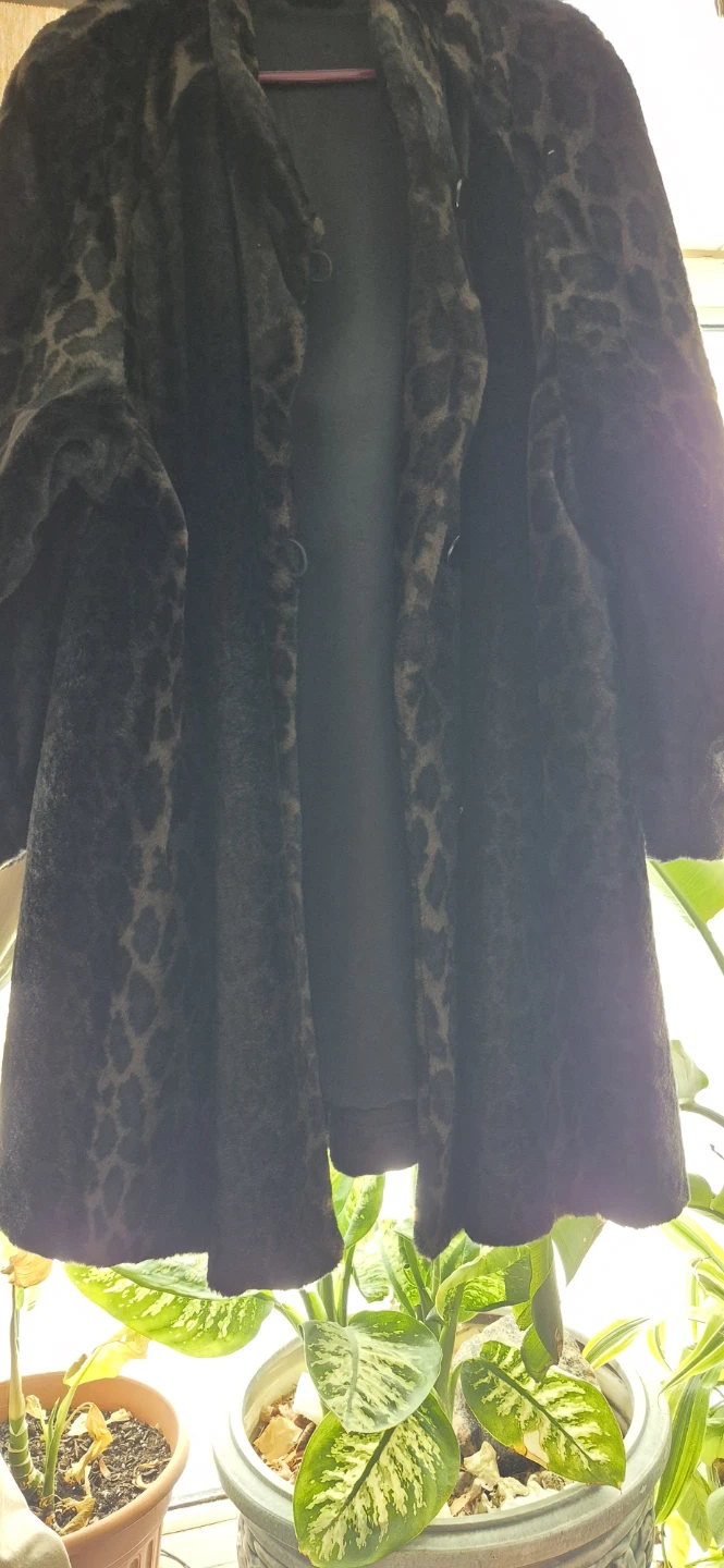 Vintage Leopard Print Coat - photo 5
