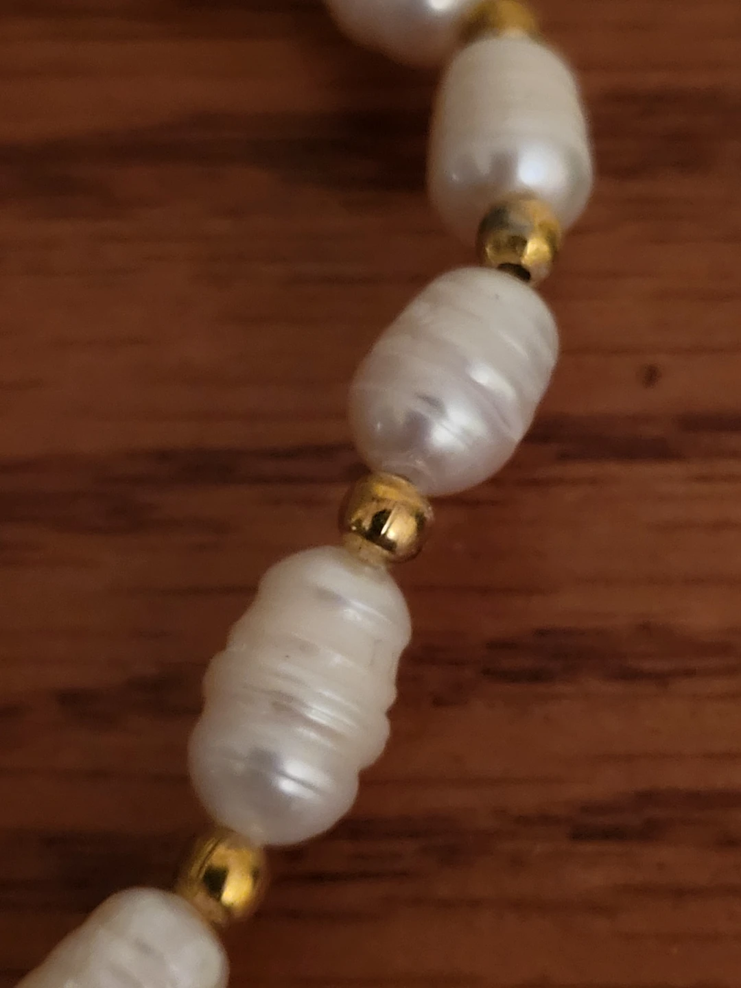 Freshwater Pearl and Gold tone Bead Necklace - photo 2