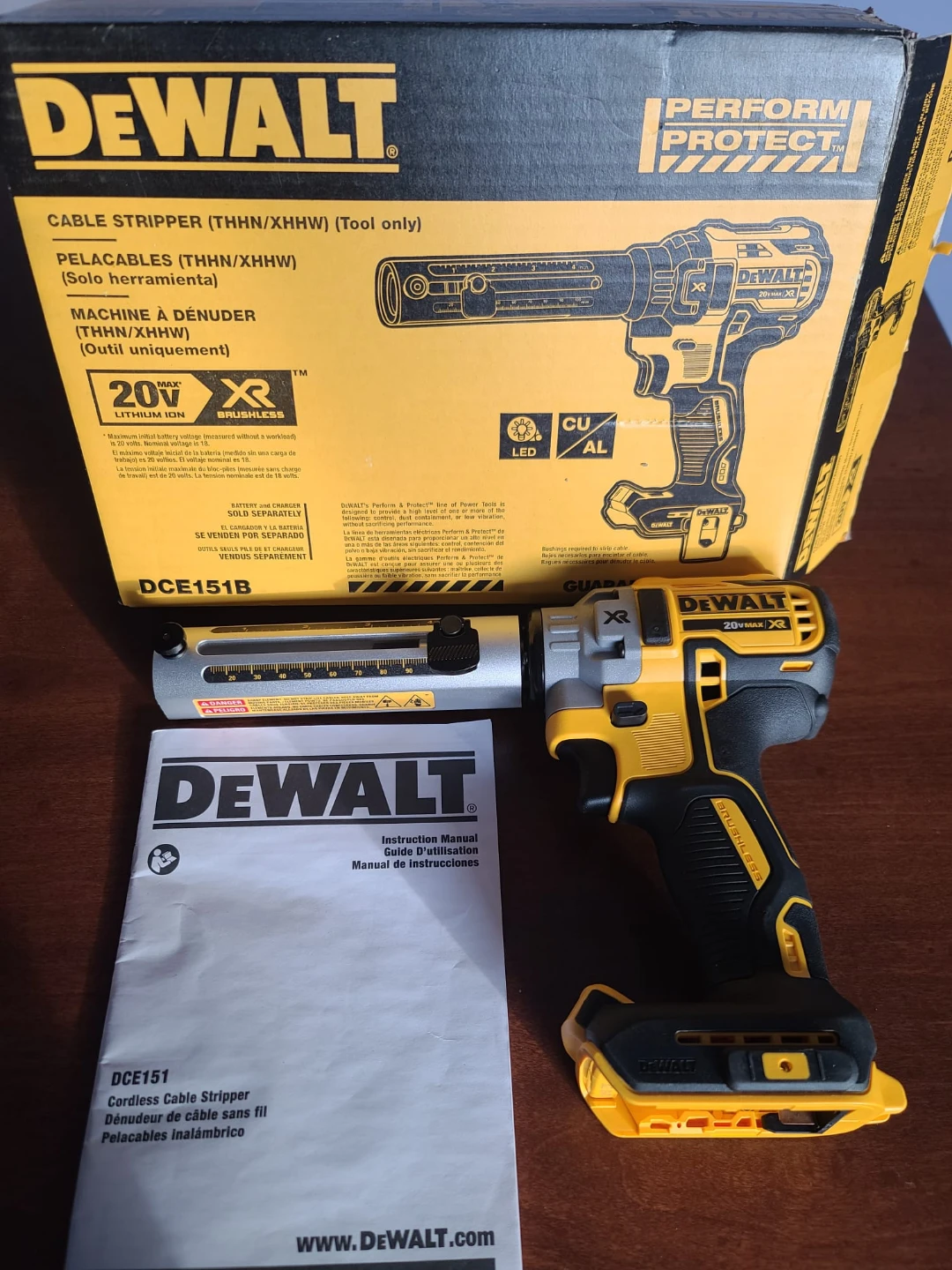 New DEWALT 20V Cordless Cable Stripper (Tool Only) 🏆