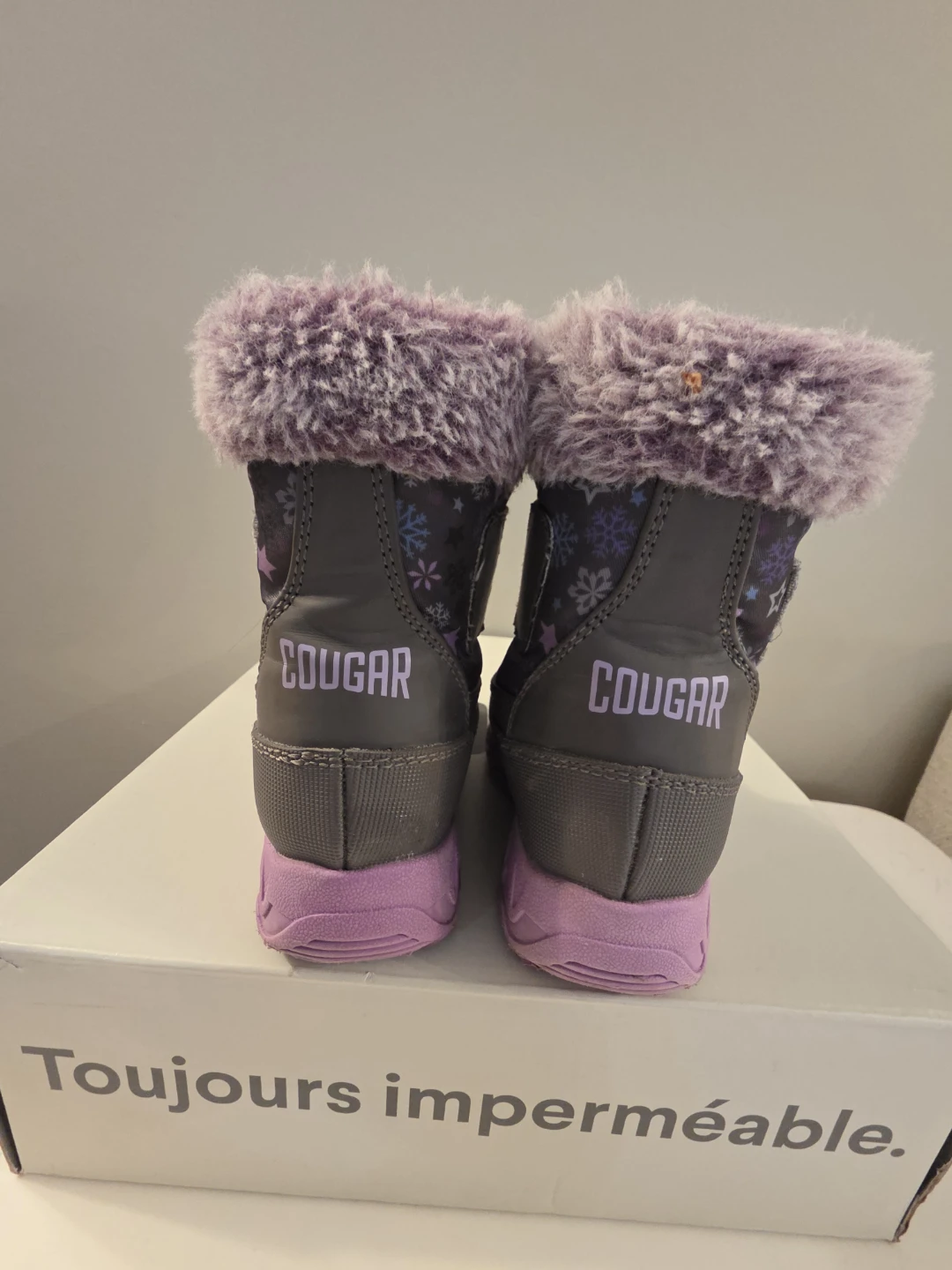 Cougar Soar Charcoal Winter Boots - Size 6 - photo 2