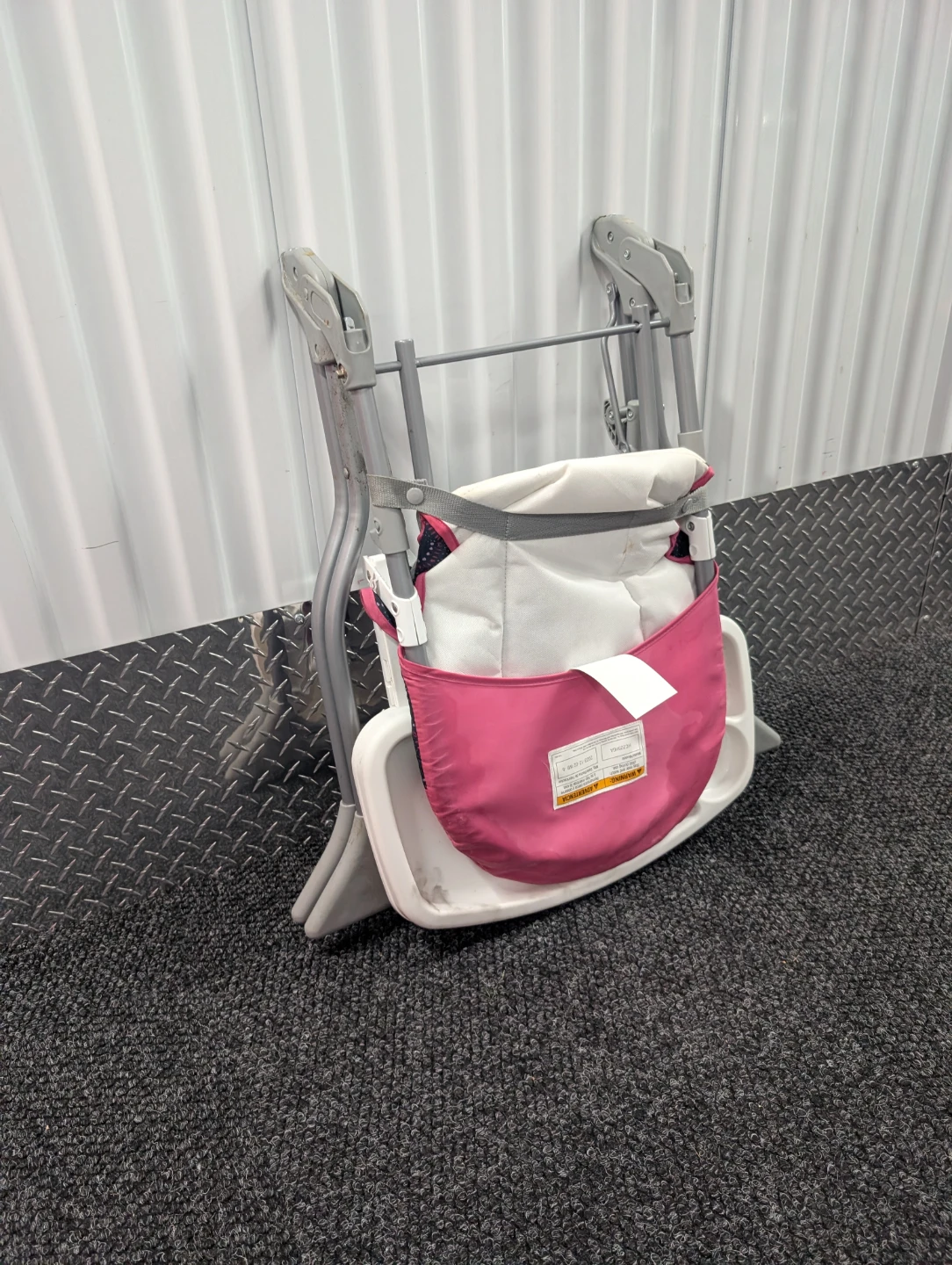 Cosco Kids High Chair - Pink & Gray - photo 3