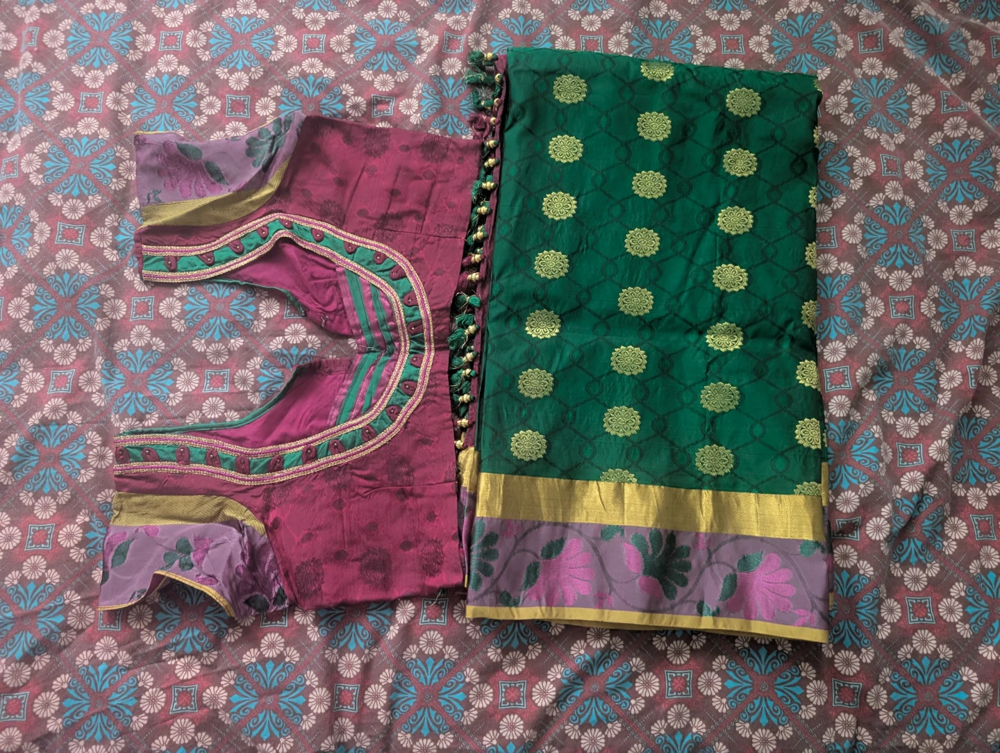Green Silk Saree with Brocade Blouse - photo 5