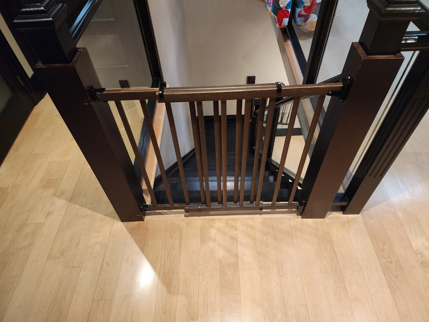 Evenflo Top-of-Stairs Gate. Real Wood - photo 5