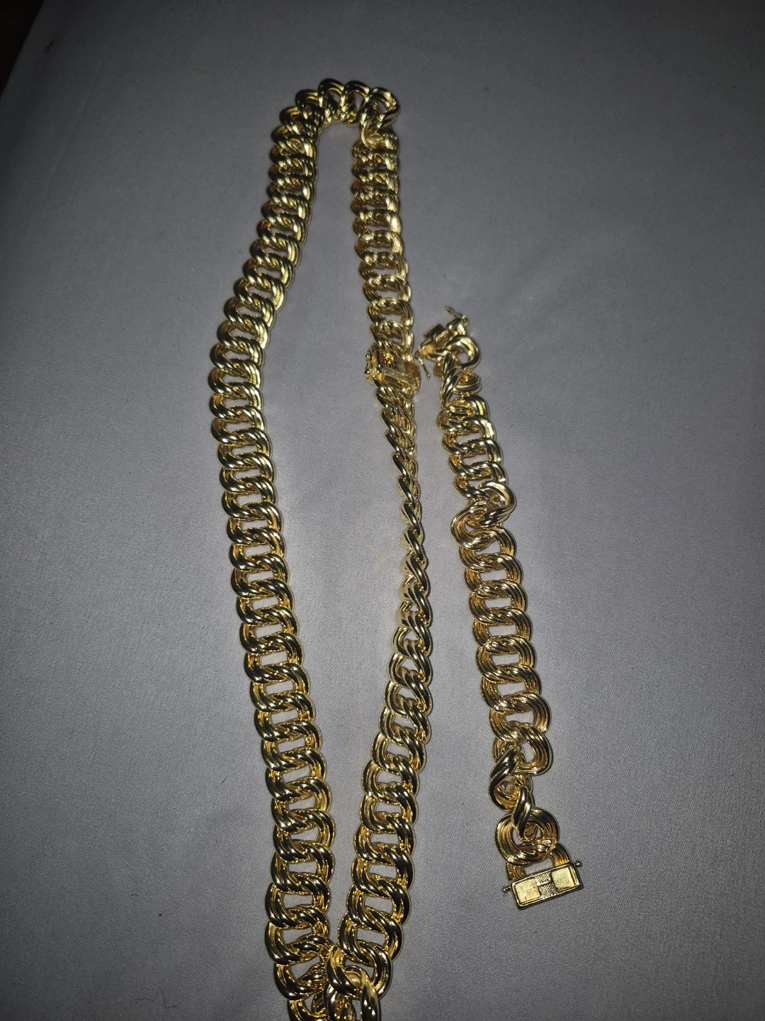 Gold Chain and Pendant Set with Diamond Ring