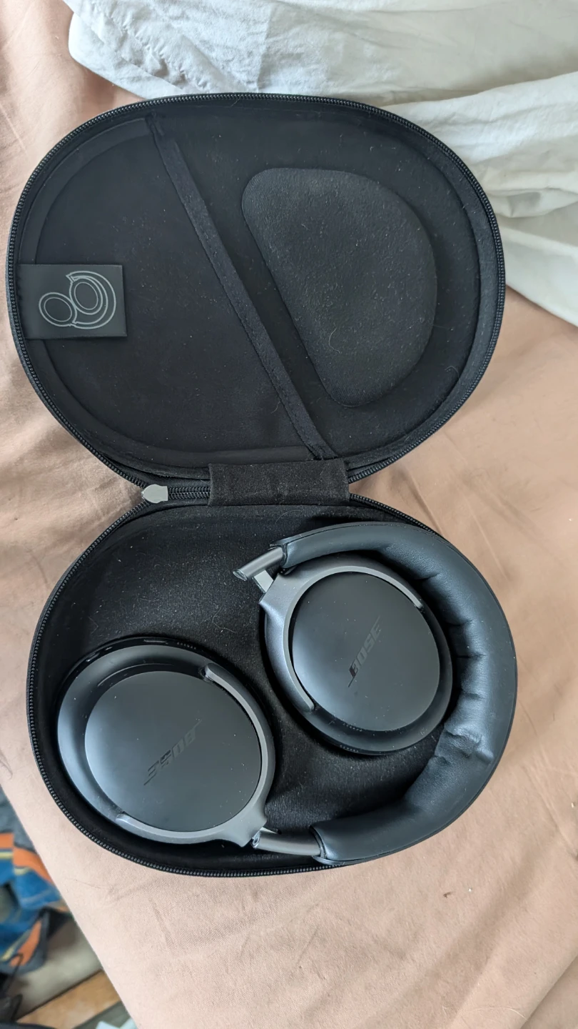 Bose Noise Cancelling Headphones - photo 3