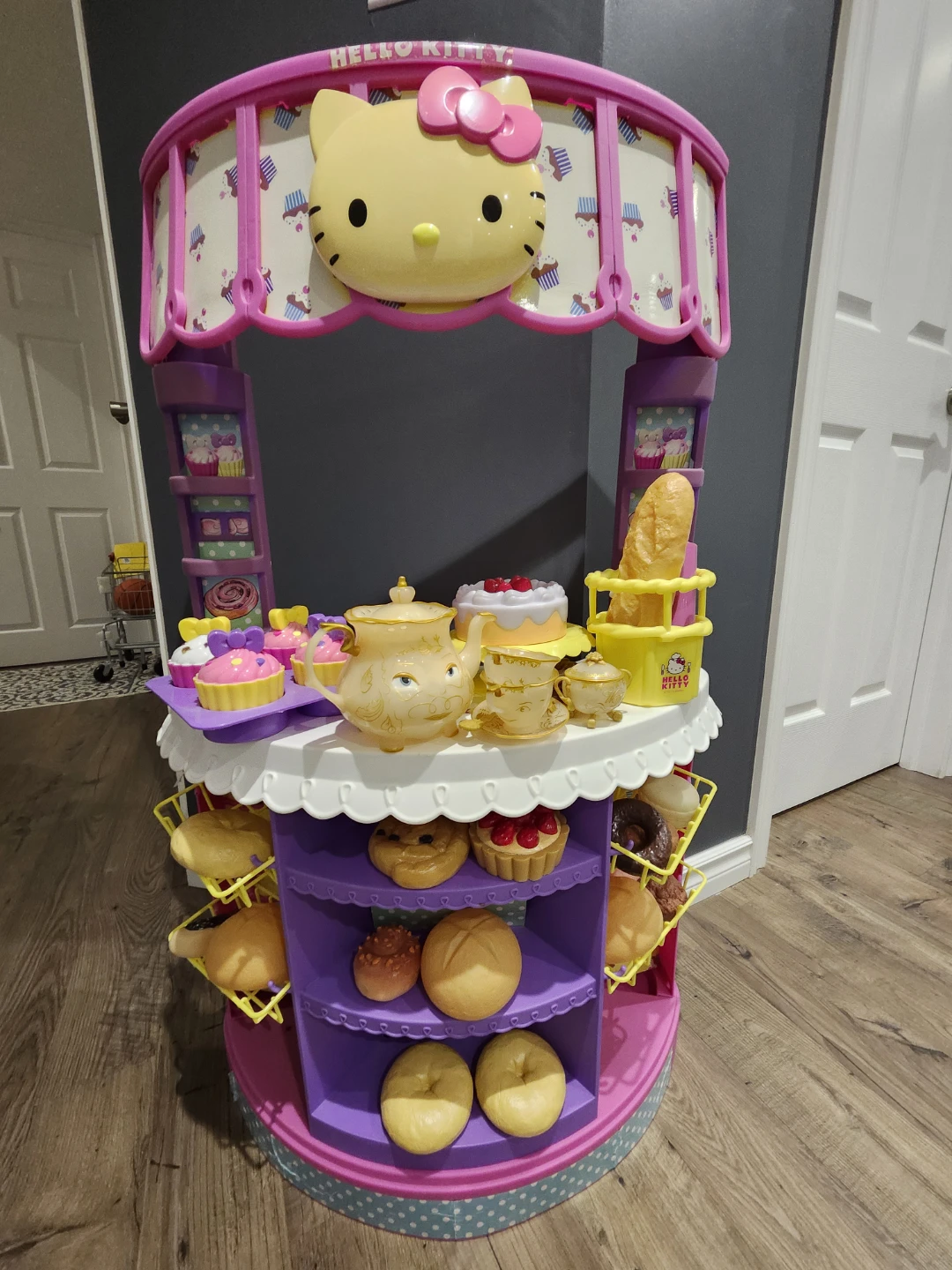Hello Kitty Market Stand Playset