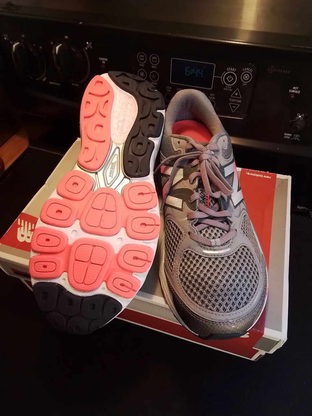 NEW BALANCE Wide/Large Running Shoes 11USA/43EU/9UK NEW - photo 2