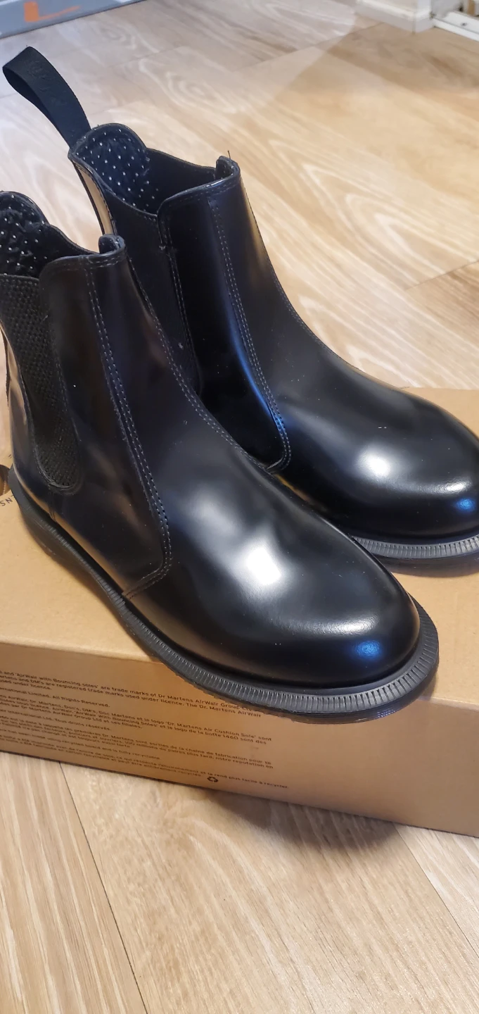 NEW Dr. Martens Flora Black Chelsea Boots - US 6 - photo 2