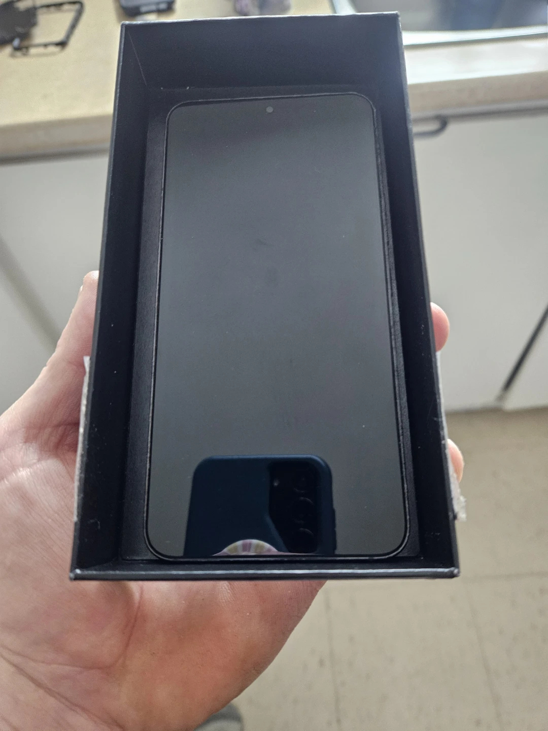 Samsung Galaxy S22 - Black - photo 2