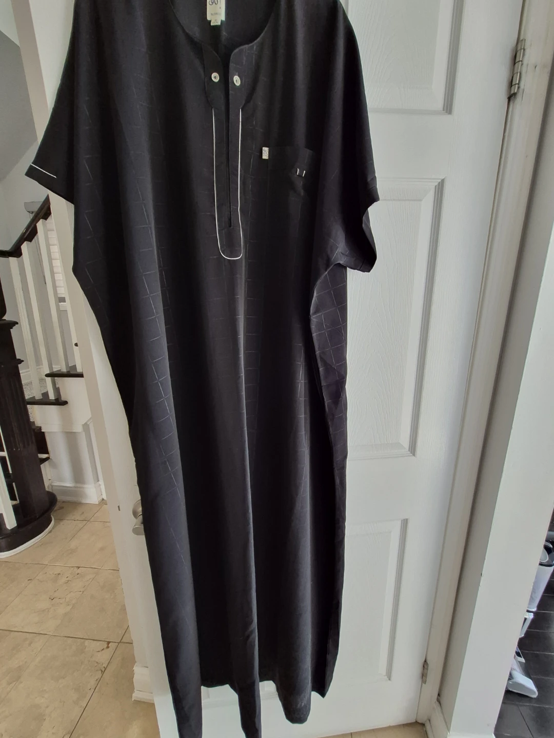 Brand New Men's Akkaf Thobe - Size xlarge