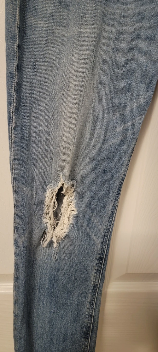 Old Navy Boyfriend Straight Jeans - photo 4