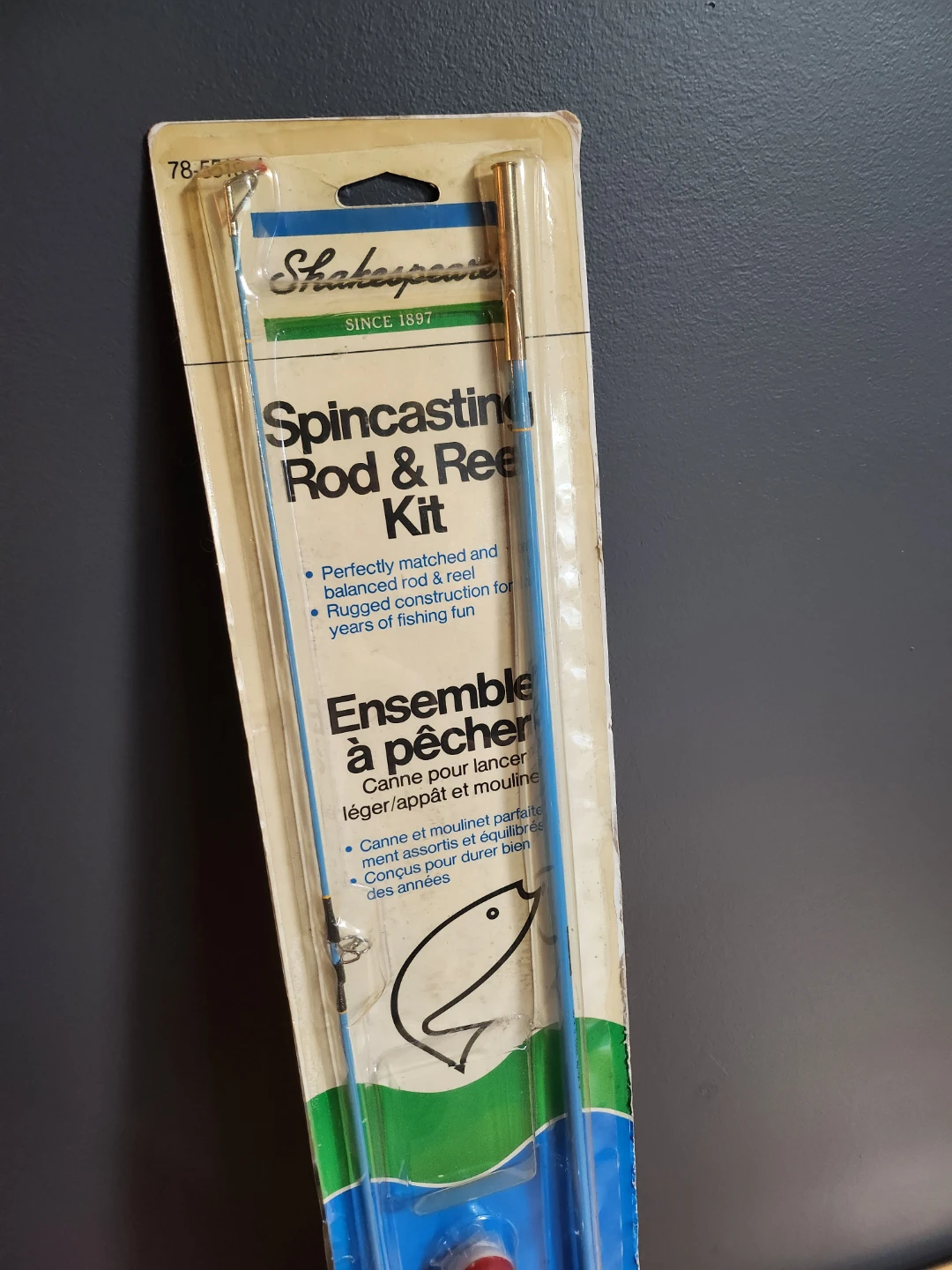 Vintage Shakespeare Spincasting Rod & Reel Kit - photo 3