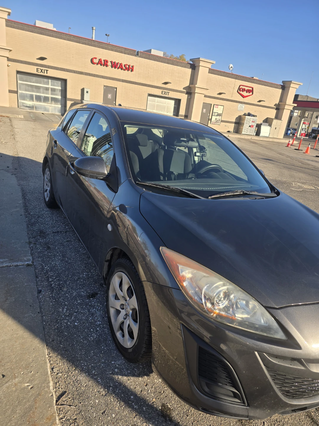 2010 Mazda 3 Sport GX Low Kms
