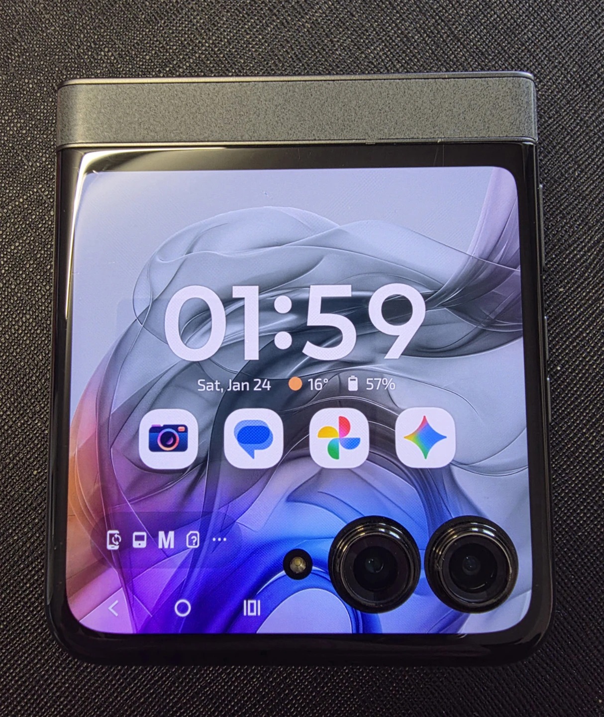 Motorola Razr 2024 Foldable Phone