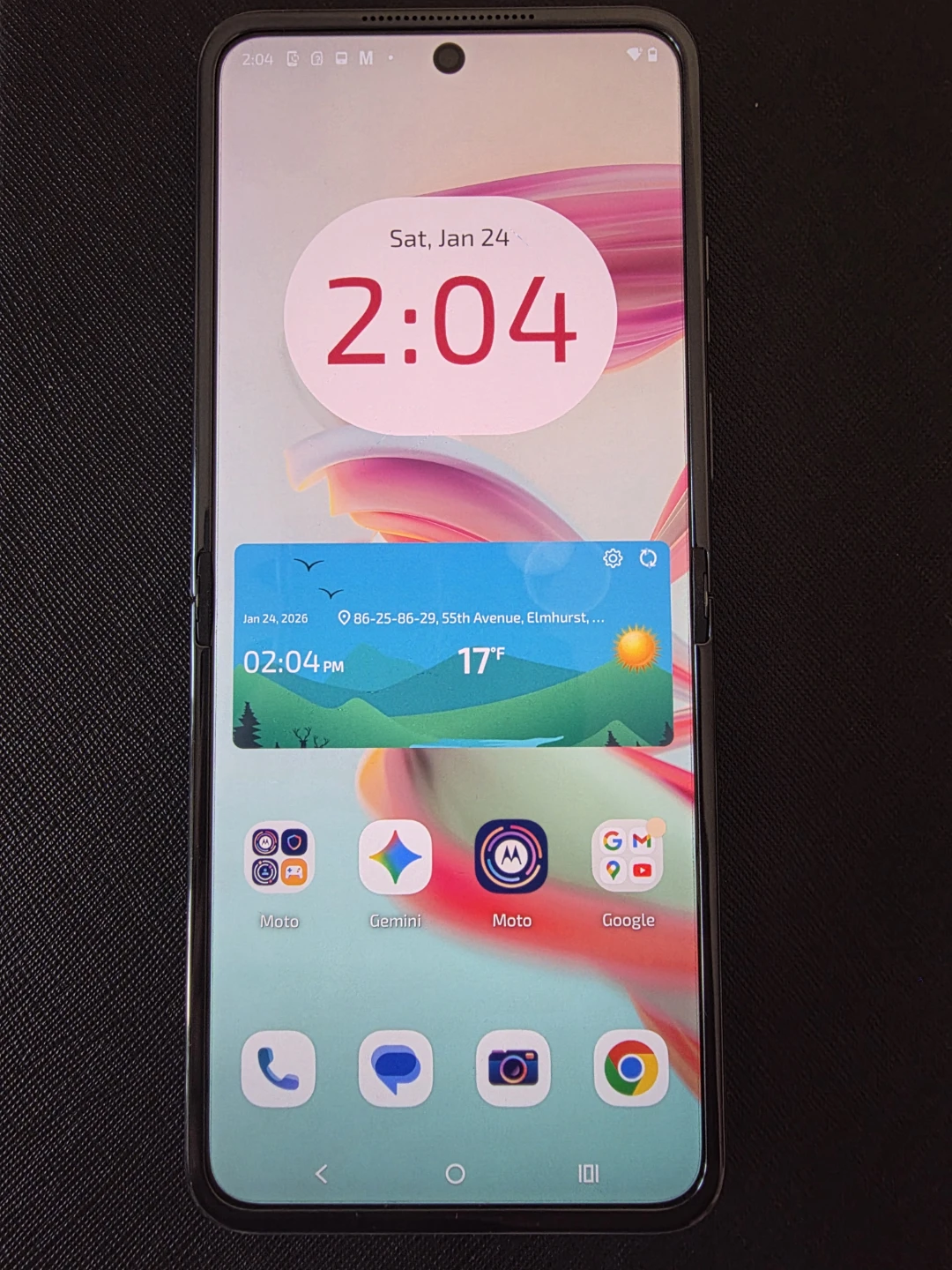 Motorola Razr 2024 Foldable Phone - photo 2